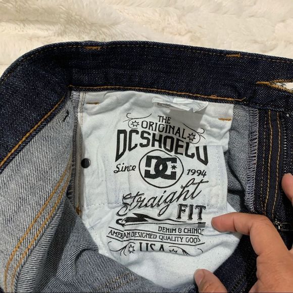 DC shoe straight fit dark blue capris Sz29 - Picture 5 of 7